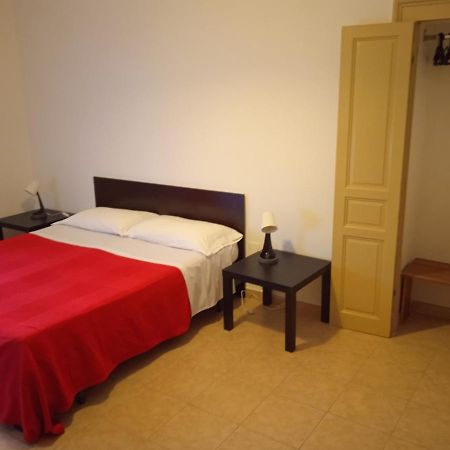 סירקוזה B&B Caravaggio Only 200 Metres From Ortigia מראה חיצוני תמונה